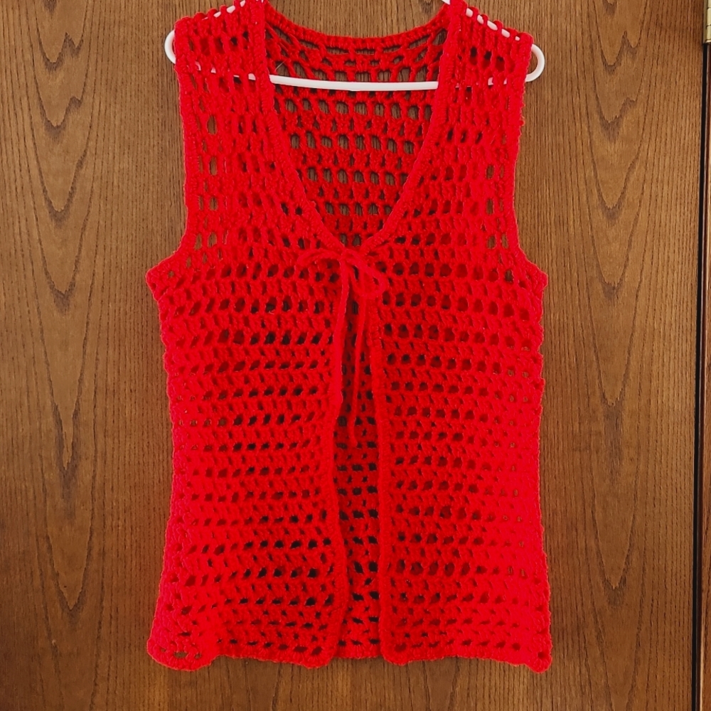 Misses Vintage/retro 1970's red crocheted vest - Picture 1 of 4